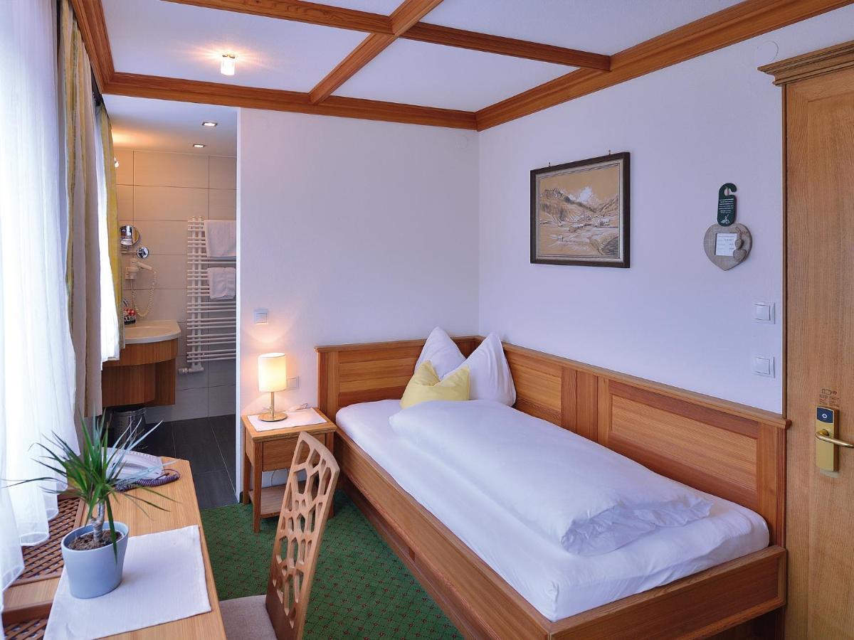 Pension Cafe Fritz Lech am Arlberg Εξωτερικό φωτογραφία