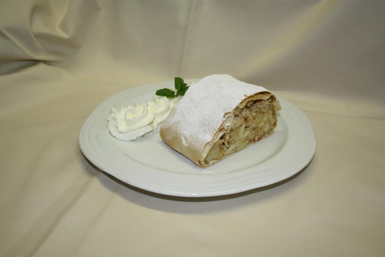 Pension Cafe Fritz Lech am Arlberg Εξωτερικό φωτογραφία