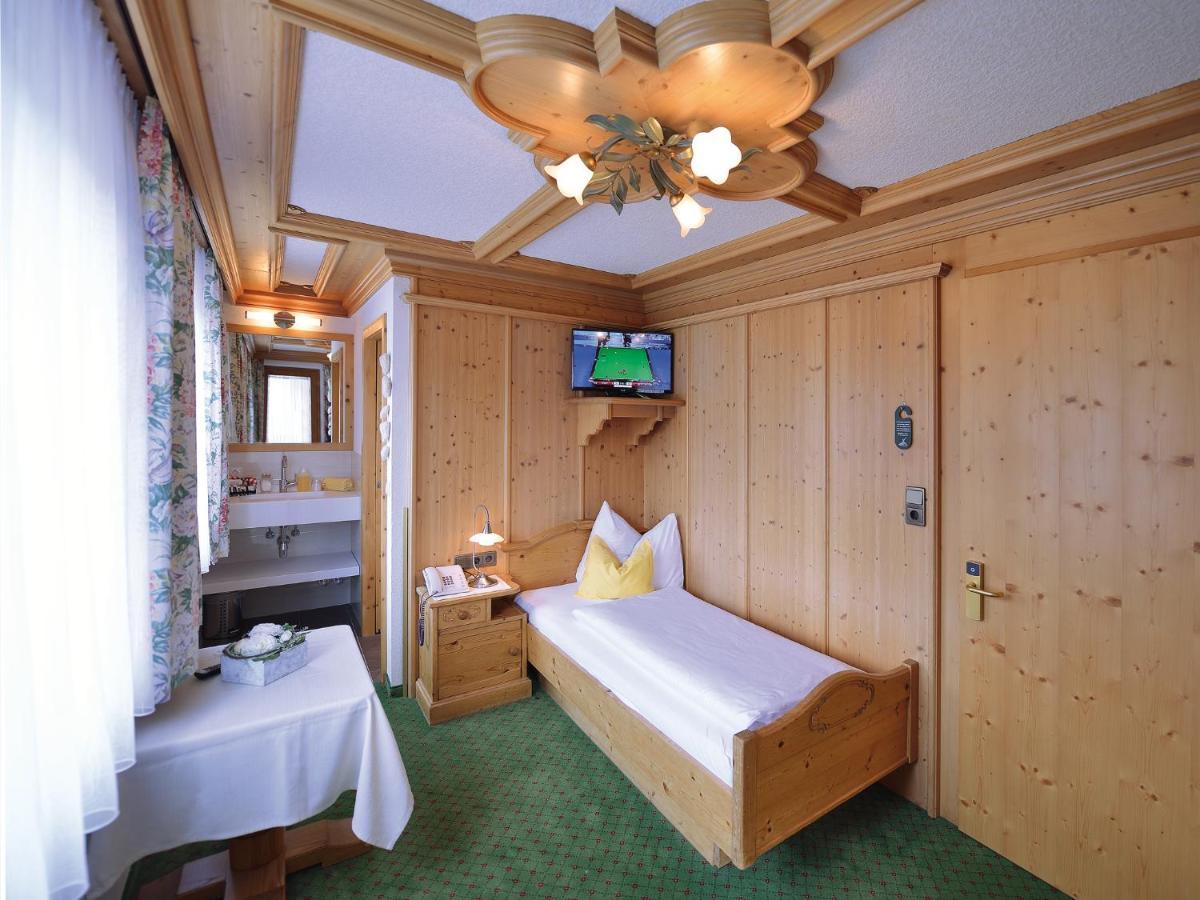 Pension Cafe Fritz Lech am Arlberg Εξωτερικό φωτογραφία