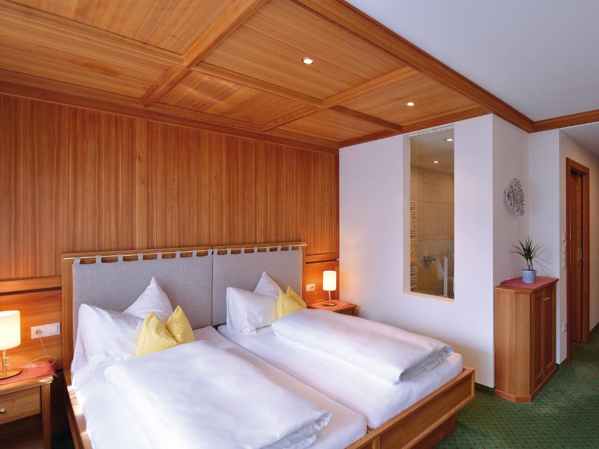 Pension Cafe Fritz Lech am Arlberg Εξωτερικό φωτογραφία